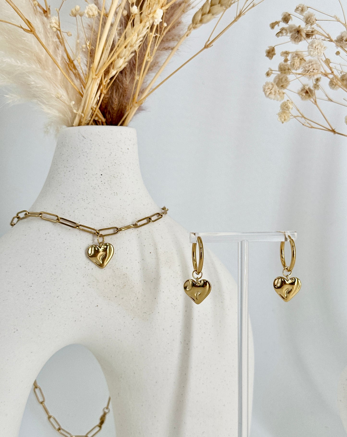 Schmuckkollektion "Love is enough"