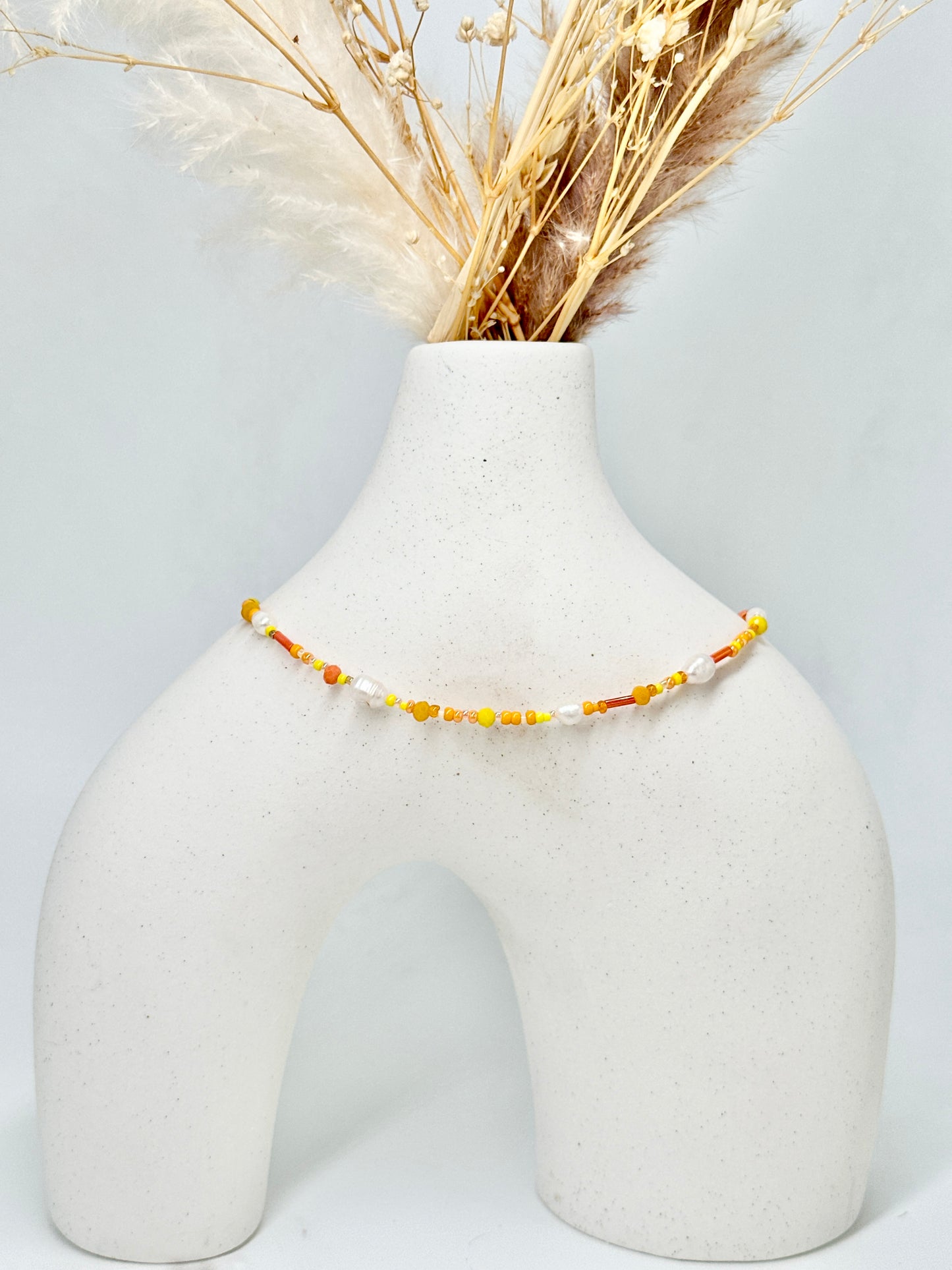 Necklace with freshwater pearls rose and white