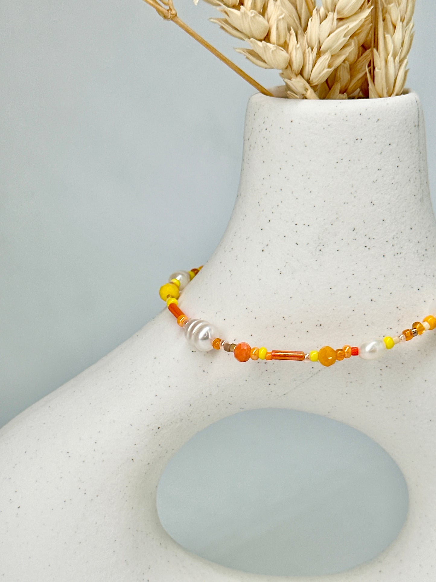 Necklace with freshwater pearls rose and white