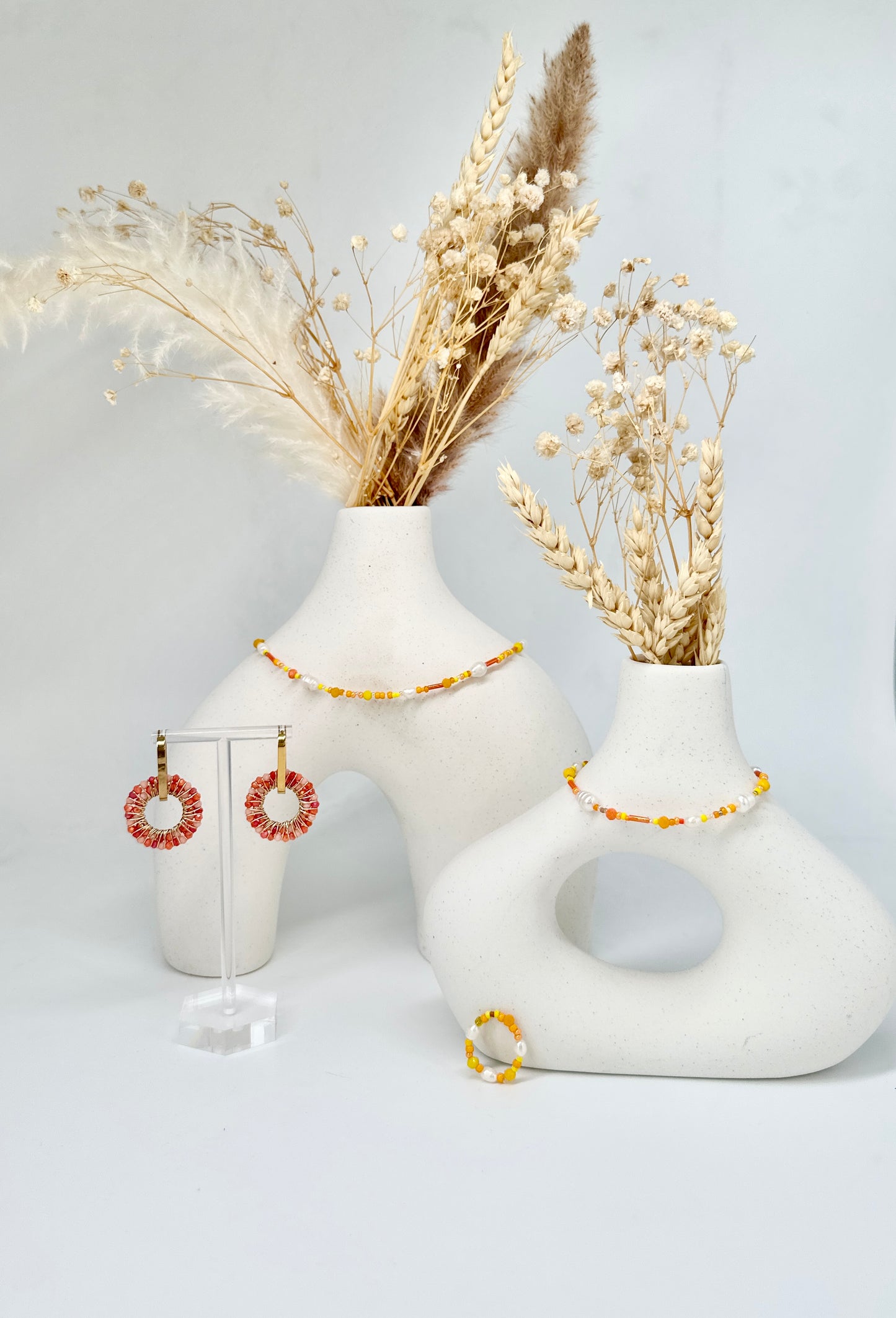 Necklace with freshwater pearls rose and white