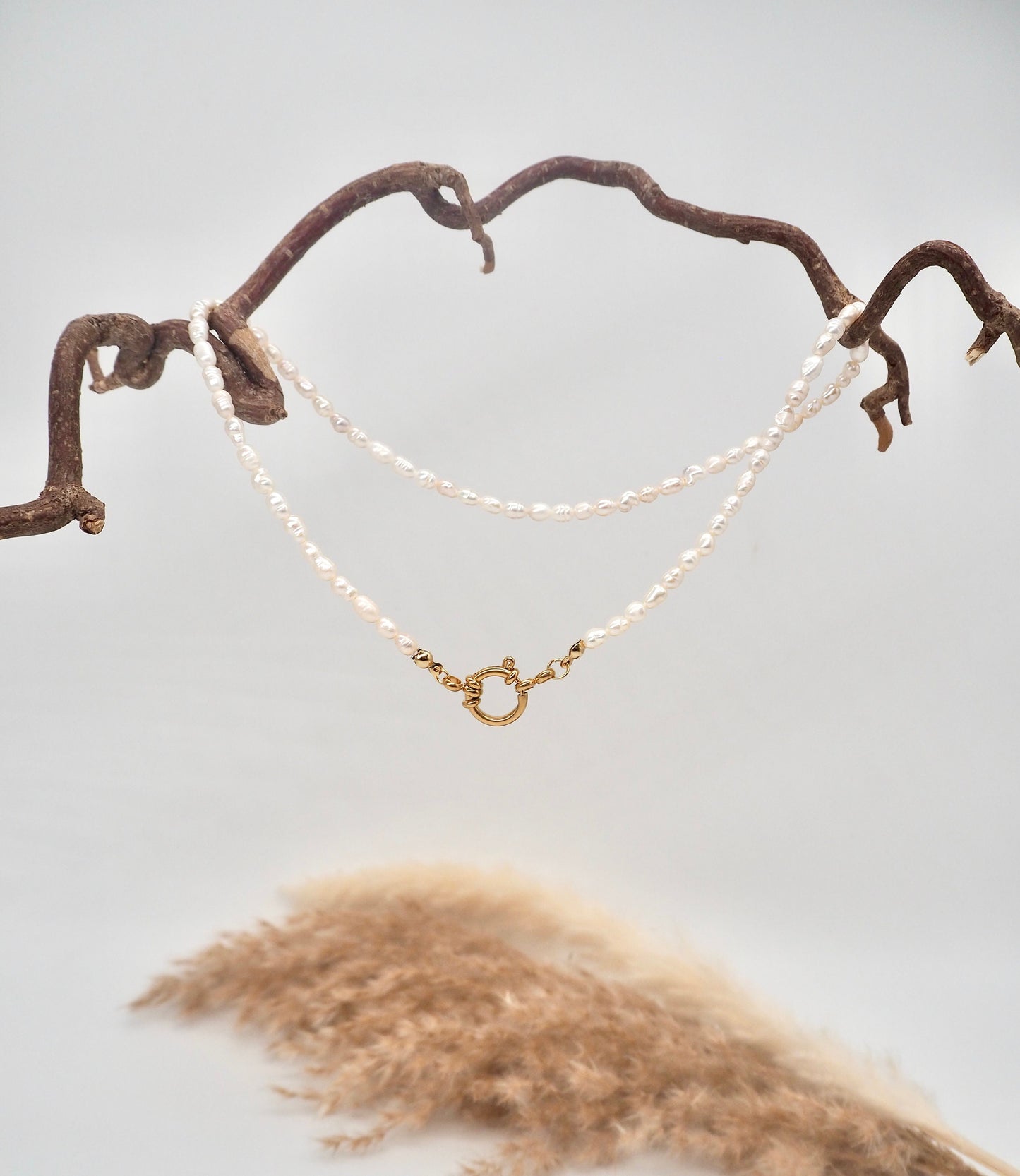 Personalisierbare Perlenkette mit Buchstabencharm