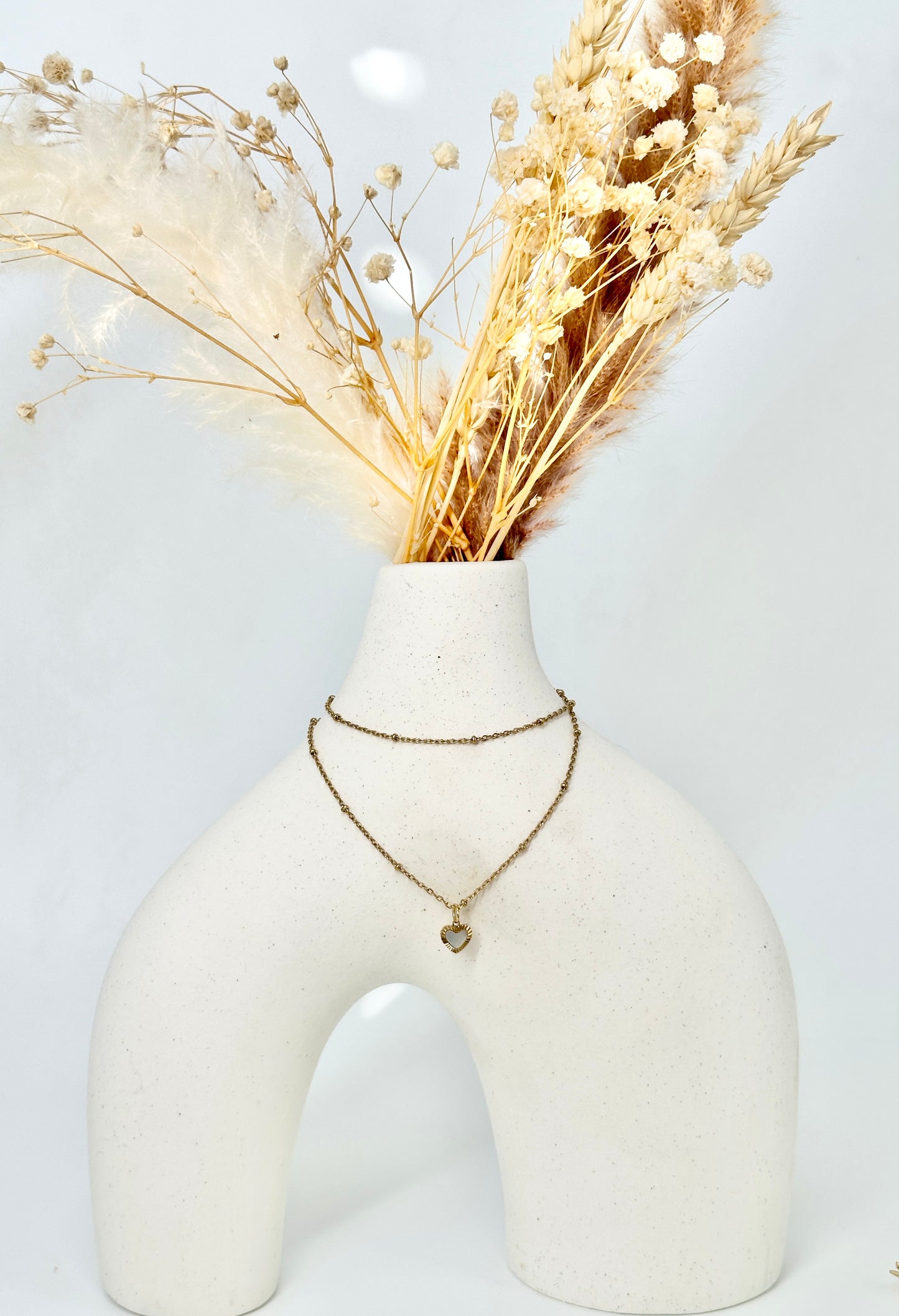 Fine necklace with heart pendant