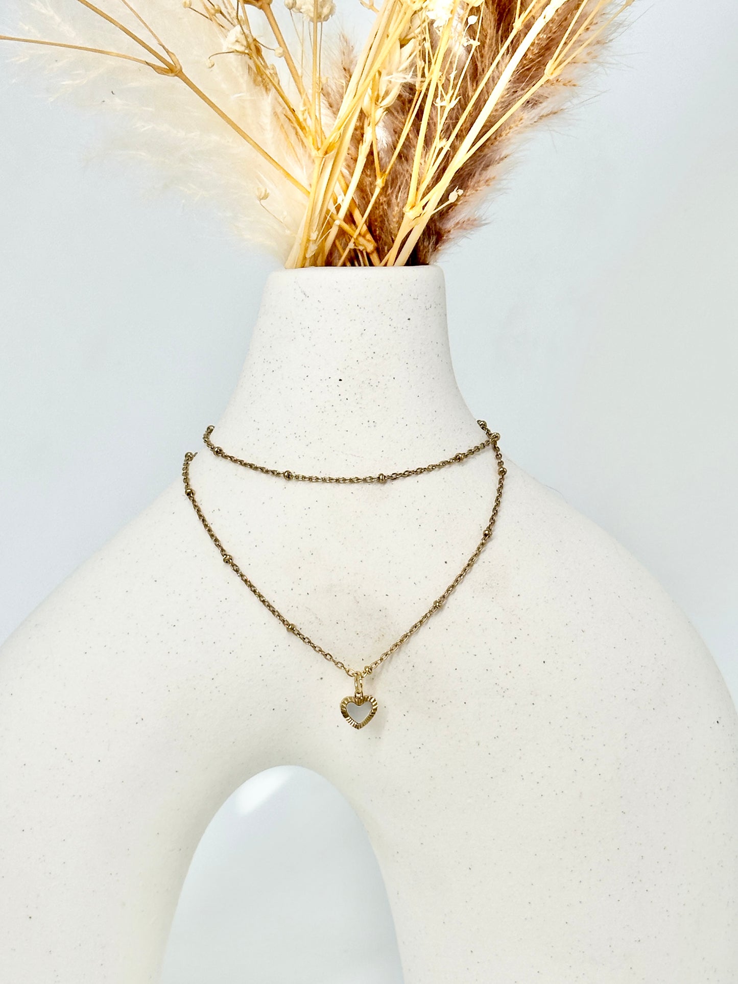 Fine necklace with heart pendant