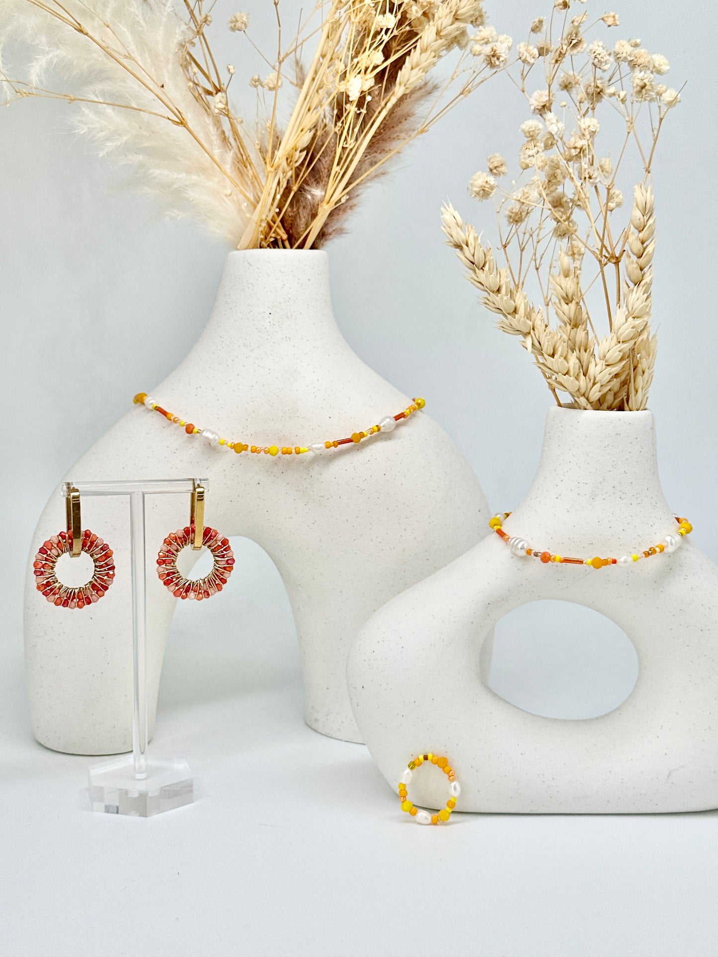 Necklace with freshwater pearls rose and white
