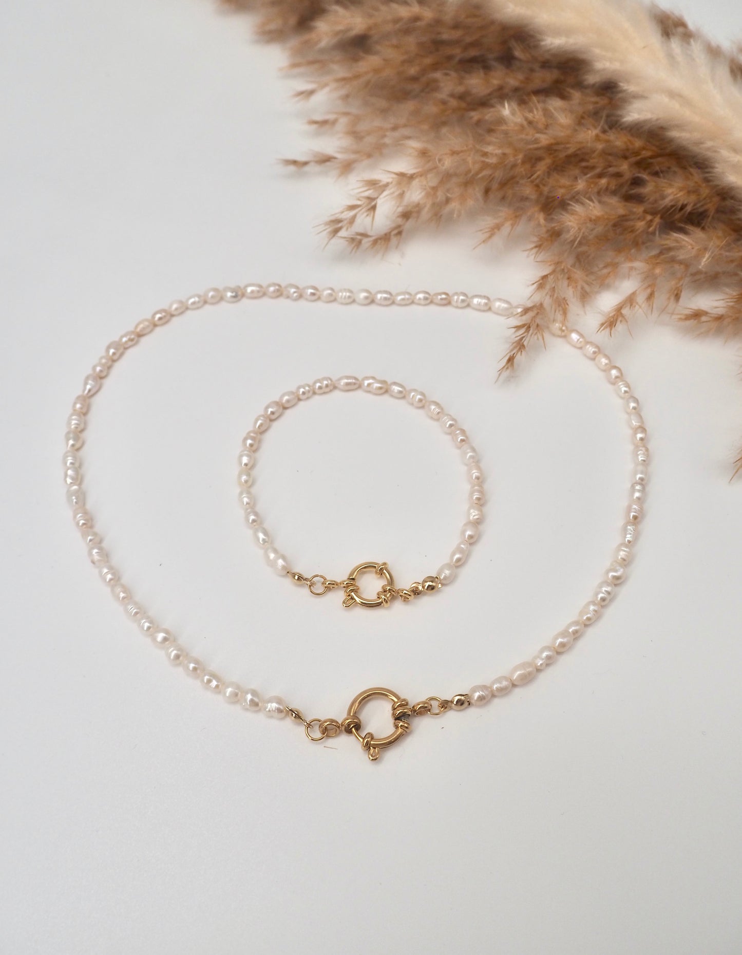 bracelet with freshwater pearls and charm ring