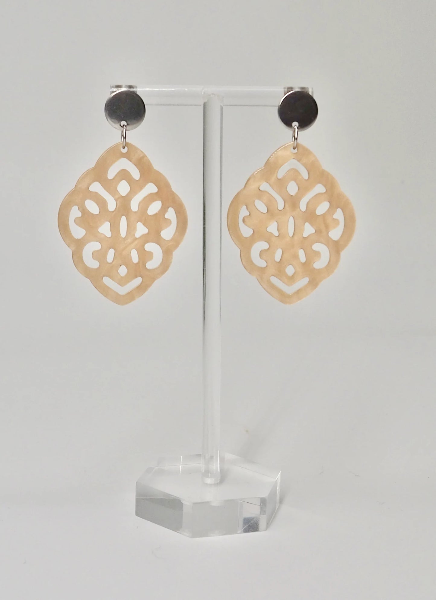 Resin Ornament gold