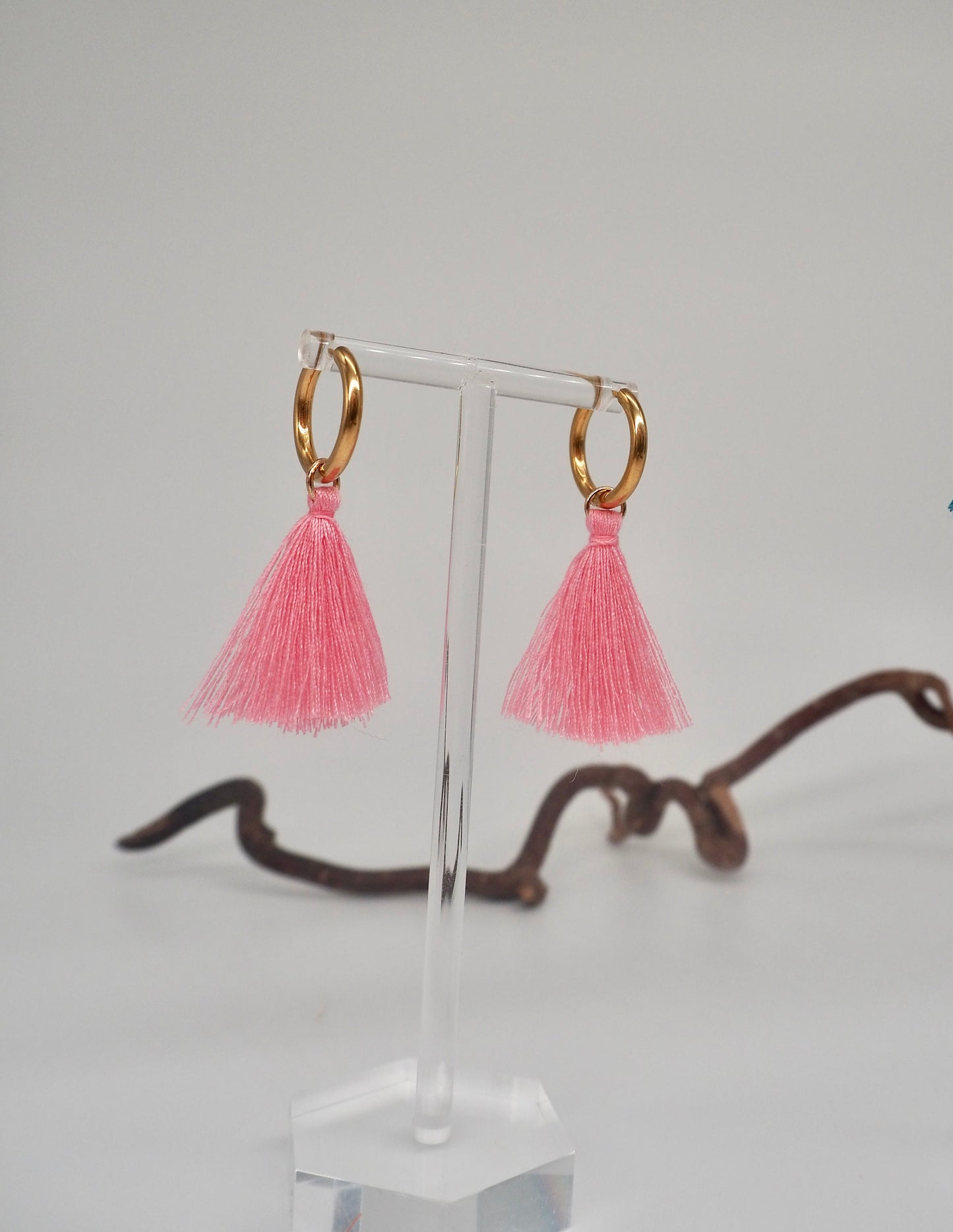 Creolen mit bunter Quaste - in verschiedenen Farben