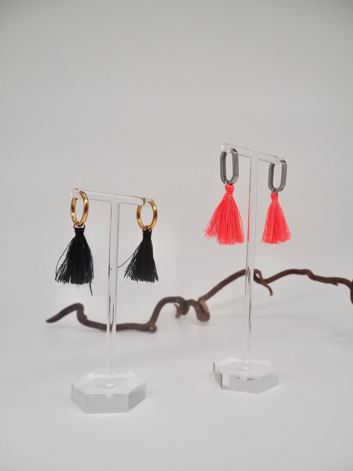 Creolen mit bunter Quaste - in verschiedenen Farben