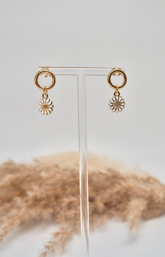 Ohrstecker mit Blümchen-Anhänger